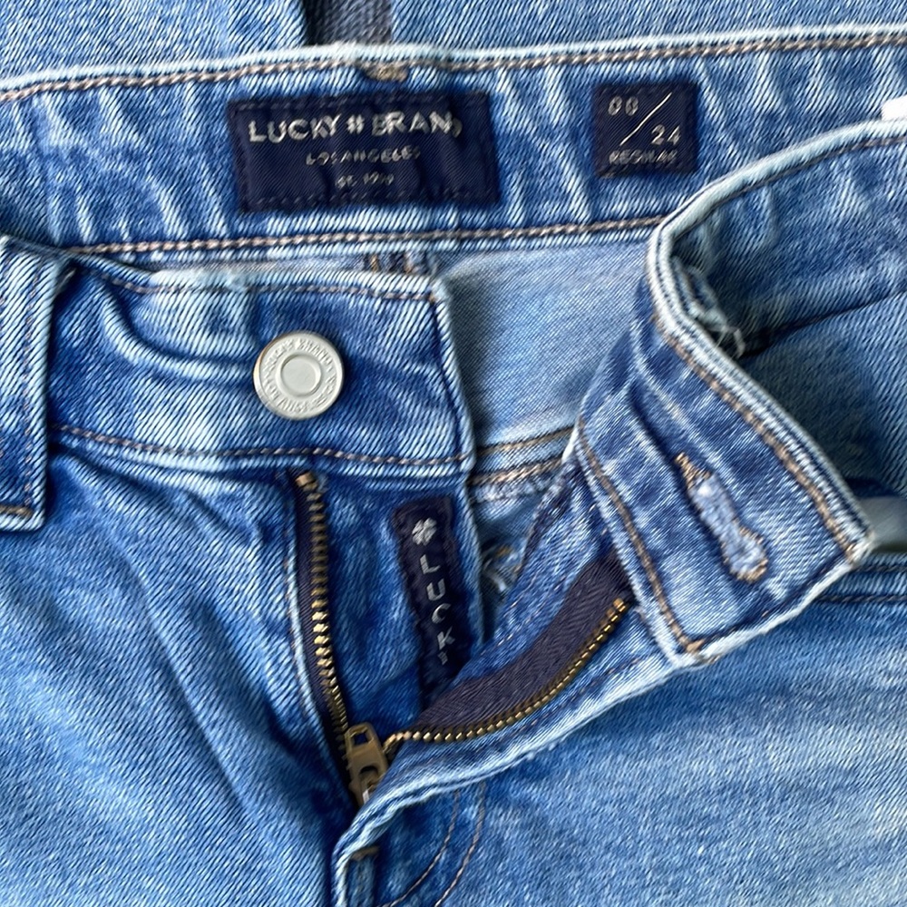 Jeans - Picture 2 of 4